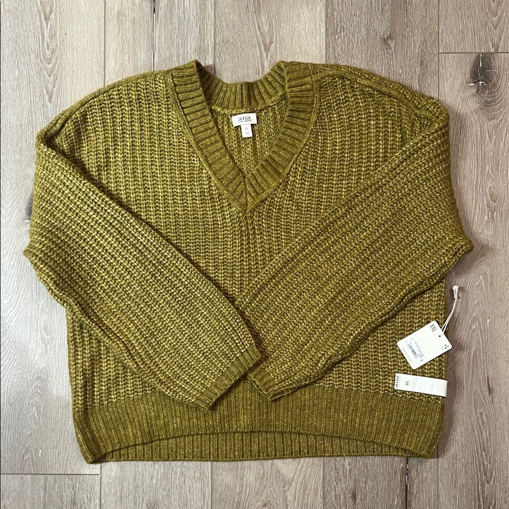 ANA ~ Misses XXL knit v-neck sweater, ecru olive green, warm, cosy and soft! NWT